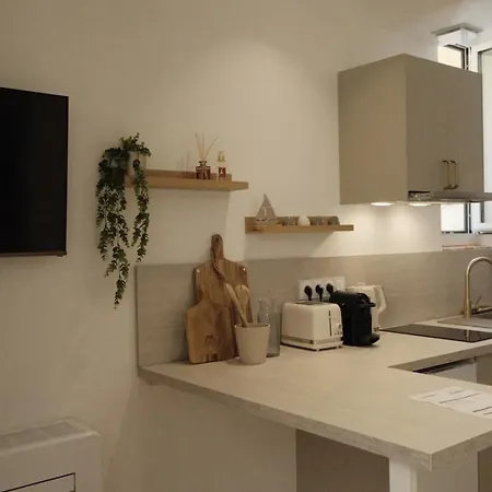 Apartmán Petite Fleur - Vieil Antibes-plage A 5 Min