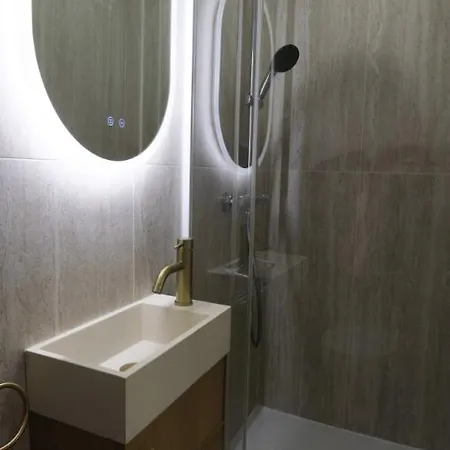 Apartmán Petite Fleur - Vieil Antibes-plage A 5 Min